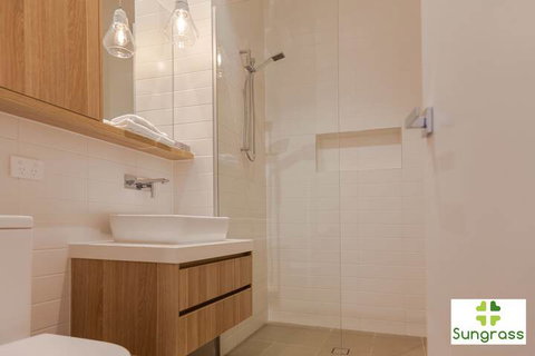 SOKO Waterfront - Schoolies Week Accommodation 6
