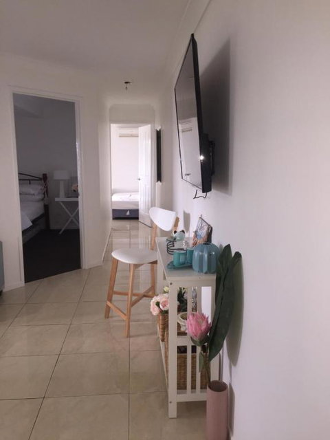 Chez Nous Two Bedroom Apartment - Schoolies Week Accommodation 6