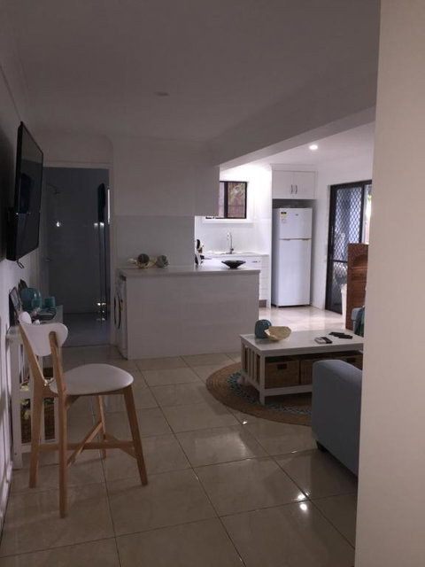 Chez Nous Two Bedroom Apartment - Schoolies Week Accommodation 4