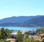 Cumberland Holiday Home Holiday Home - Schoolies Week Accommodation