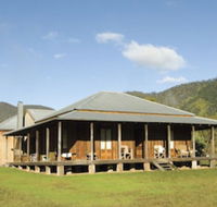 East Kunderang Homestead - Schoolies Week Accommodation