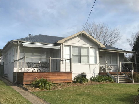 Moruya Holiday House - Schoolies Week Accommodation 2