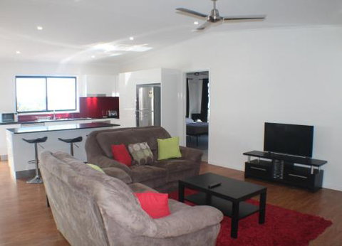 Yachtsmans Paradise Whitsundays - Schoolies Week Accommodation 3