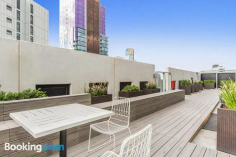Habitat Complex - Schoolies Week Accommodation 6