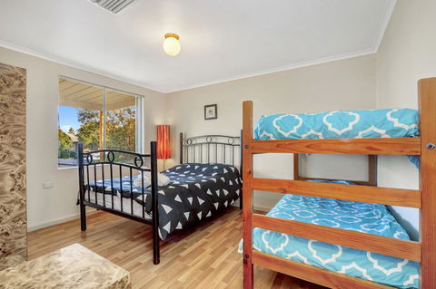 Break Away - Schoolies Week Accommodation 1