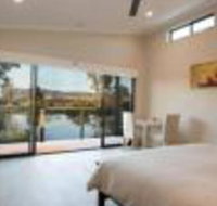 Still Earth - Schoolies Week Accommodation