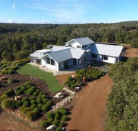 The White House at Wallcliffe Farms - Schoolies Week Accommodation