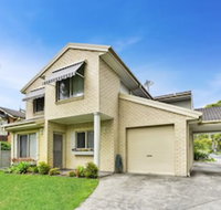 Annes Beach Getaway - Schoolies Week Accommodation