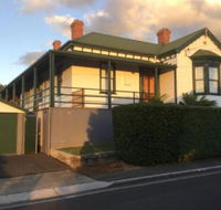Pump Jack B  B - Schoolies Week Accommodation