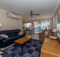 Kooringal Unit 5 / 105 Soldiers Point Road - Schoolies Week Accommodation