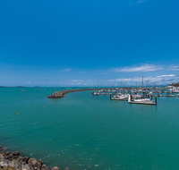 Peninsula 3 Bedroom Apartment - Schoolies Week Accommodation