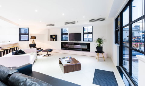 MADDISON, 3BDR Port Melbourne Apartment - Schoolies Week Accommodation 1