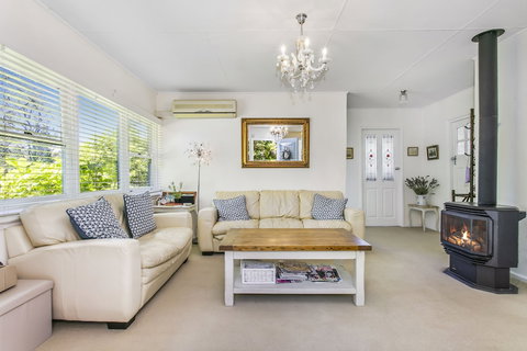 Lavender Cottage - Schoolies Week Accommodation 1