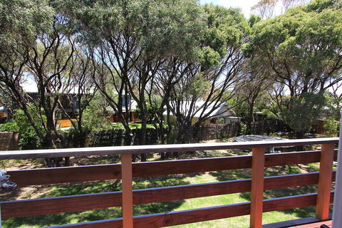 Prevelly Escape - Schoolies Week Accommodation 6