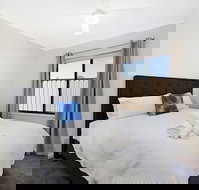 Alpine Knights Stylish Luxury - Schoolies Week Accommodation