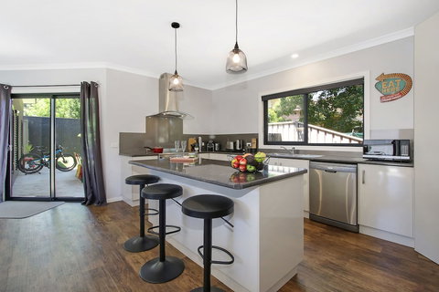 Luminosa - Schoolies Week Accommodation 3