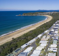 Beachfront Hallidays Point - Schoolies Week Accommodation
