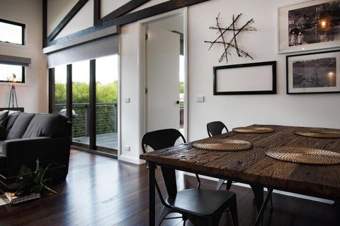 Halcyon - Schoolies Week Accommodation 6