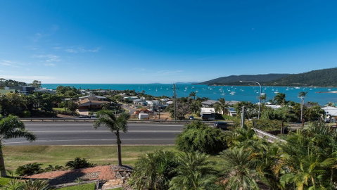 Hayman Views - Schoolies Week Accommodation 1