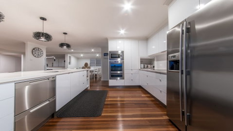 Hayman Views - Schoolies Week Accommodation 3