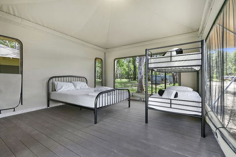 Habitat Noosa - Schoolies Week Accommodation 4