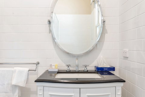 Grandview Accommodation - The Flaxley Apartments - Schoolies Week Accommodation 0