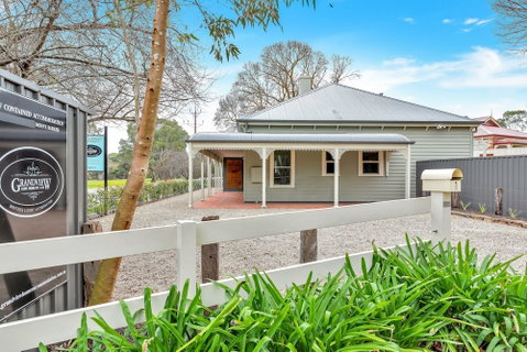 Grandview Accommodation - The Flaxley Apartments - Schoolies Week Accommodation 5