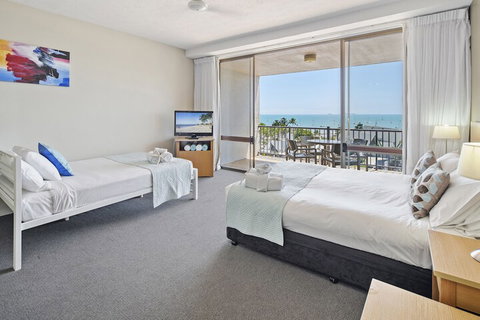 Ocean Views 9A - Schoolies Week Accommodation 7