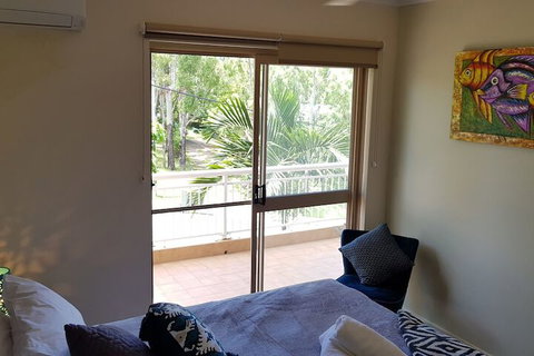 Beach House On Begley - Airlie Beach - Schoolies Week Accommodation 5