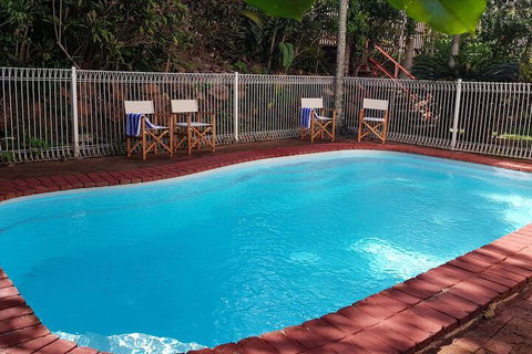 Beach House On Begley - Airlie Beach - Schoolies Week Accommodation 1