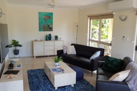 Beach House On Begley - Airlie Beach - Schoolies Week Accommodation 0