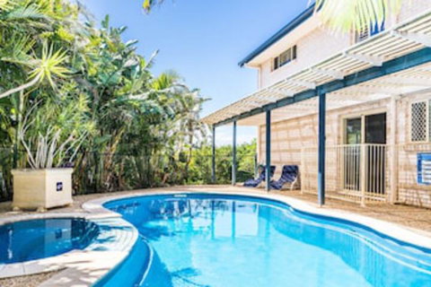 A PERFECT STAY - Boulders Retreat - Schoolies Week Accommodation 0