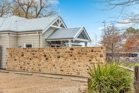 Grandview Accommodation - The Elm Tree Apartments - Schoolies Week Accommodation 0