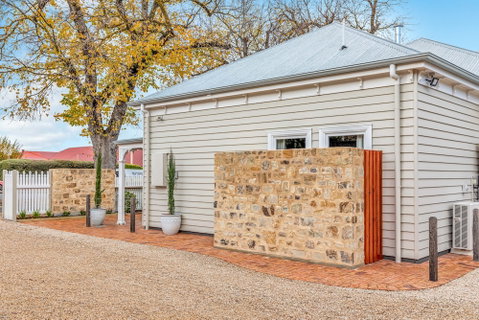 Grandview Accommodation - The Elm Tree Apartments - Schoolies Week Accommodation 1