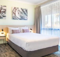 Nightcap at Wanneroo Tavern - Schoolies Week Accommodation