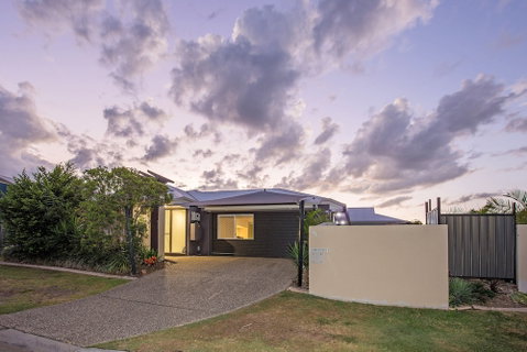 Anaheim Park Oasis - Schoolies Week Accommodation 3
