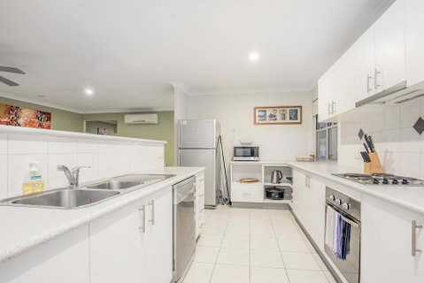 Anaheim Park Oasis - Schoolies Week Accommodation 5