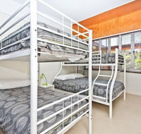 The Birdcage - Schoolies Week Accommodation