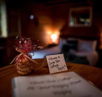 Guide Falls Cottage - Schoolies Week Accommodation