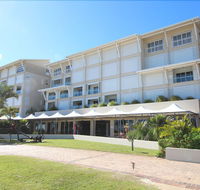 Deep Blue 12 - Schoolies Week Accommodation