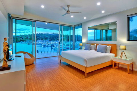 Pavillions Penthouse 25 Hamilton Island - Schoolies Week Accommodation 5