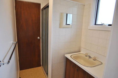 Salty Sands Meters From THE Beach Free Wifi - Schoolies Week Accommodation 7