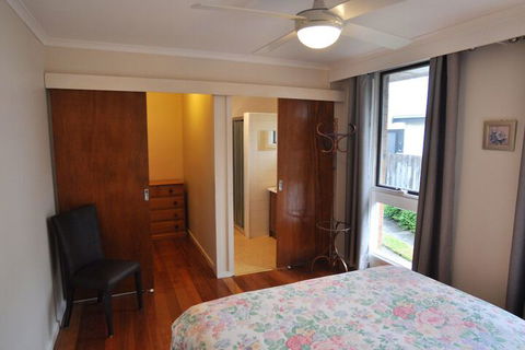 Salty Sands Meters From THE Beach Free Wifi - Schoolies Week Accommodation 2