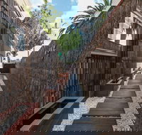 The Jetty Beach Apartment by Ready Set Host - Schoolies Week Accommodation