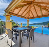 Ocean Views Galore - Airlie Beach - Schoolies Week Accommodation
