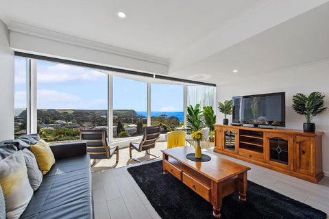 Views Forever Devonport - Schoolies Week Accommodation 6
