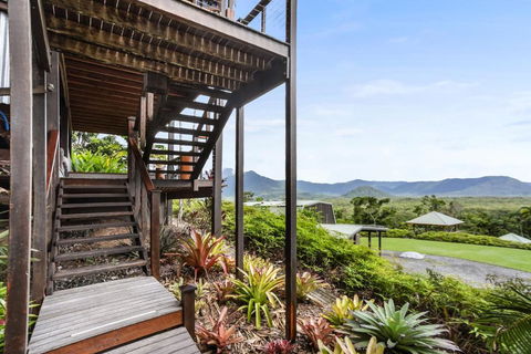Daintree Holiday Homes La Vista - Schoolies Week Accommodation 6