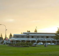 Hotel Victor - Schoolies Week Accommodation