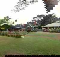 Barristers Block Vigneron Villa - Schoolies Week Accommodation