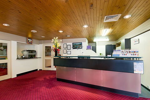 Quality Inn The Willows - Schoolies Week Accommodation 7